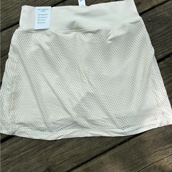Aritzia Cream Mesh Skirt - Picture 3 of 4
